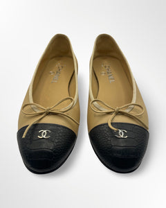 CHANEL | Size 39